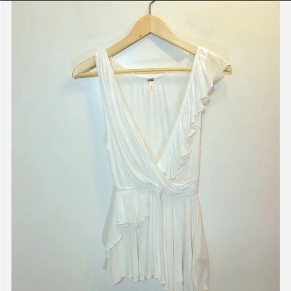 FREE PEOPLE Float Away Asymmetrical Ruffle Tank - Picture 5 of 15